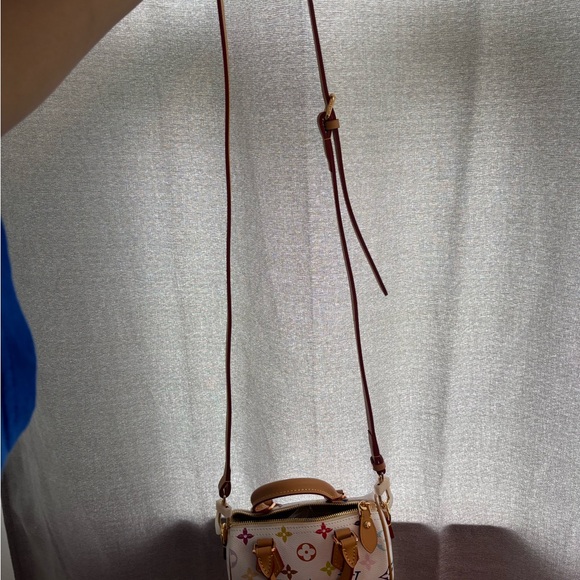 Purse - Picture 2 of 4